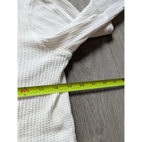 Coldwater Creek White Waffle Knit Long Sleeve Top Button Cuffs Size M - Picture 8 of 8